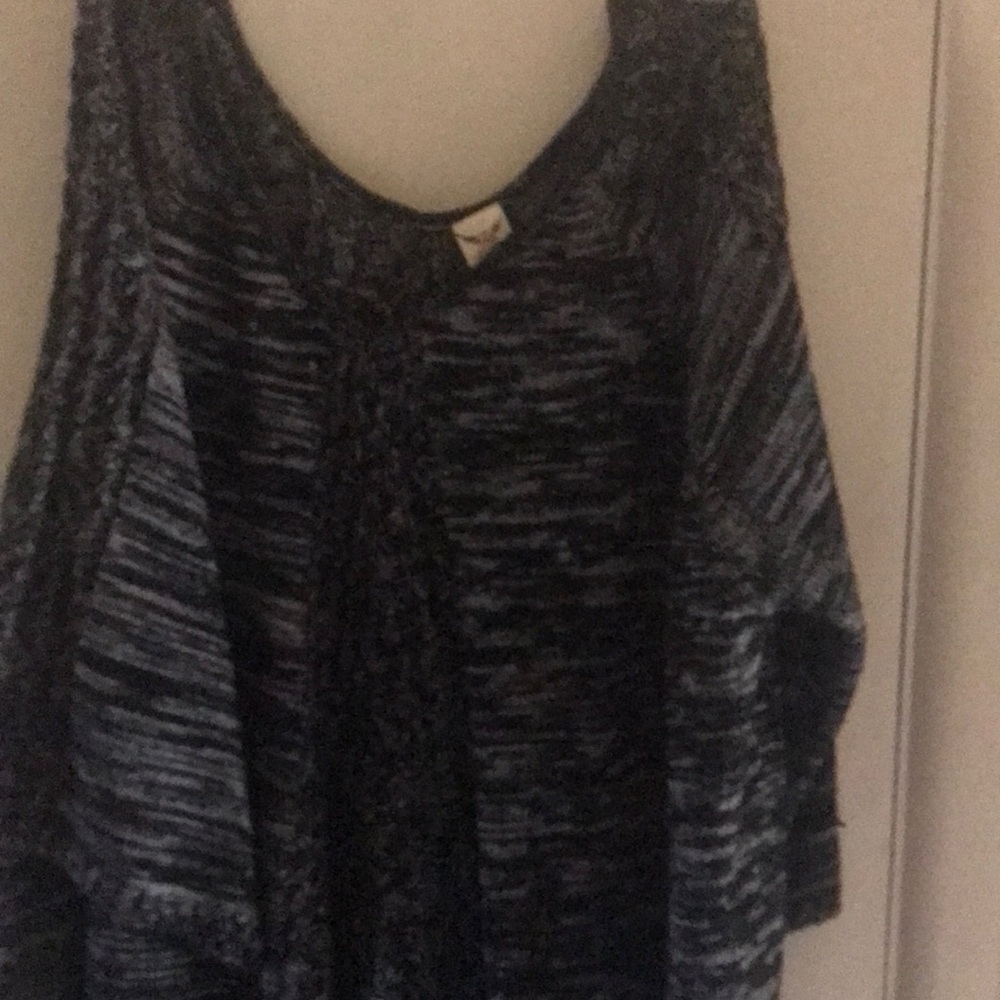 Faded Glory Women's V-Neck Sweater - Black and Blue